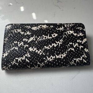Coach Black and White Exotic Python Wallet Black and white snakeskin leather